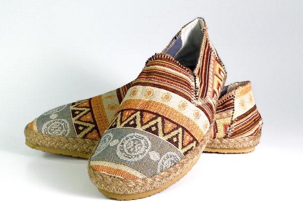 GROUNDING - Aztec Slip Ons